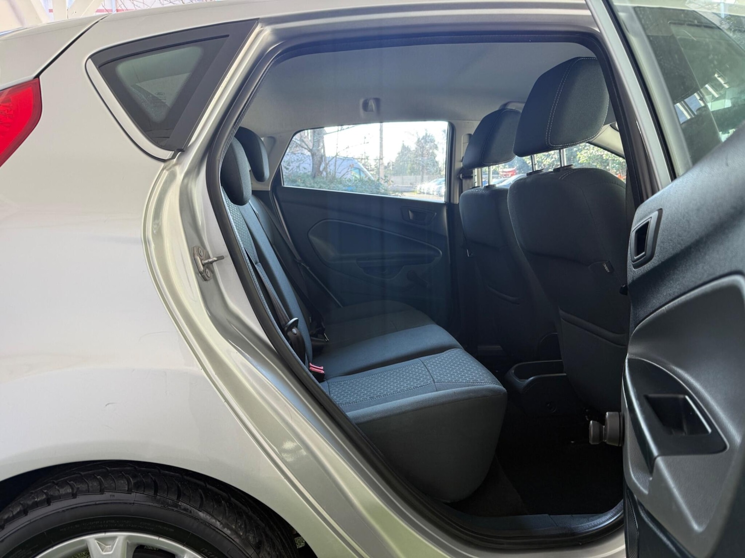 Used Ford Fiesta 2011 for sale - 76926460: Photo 18