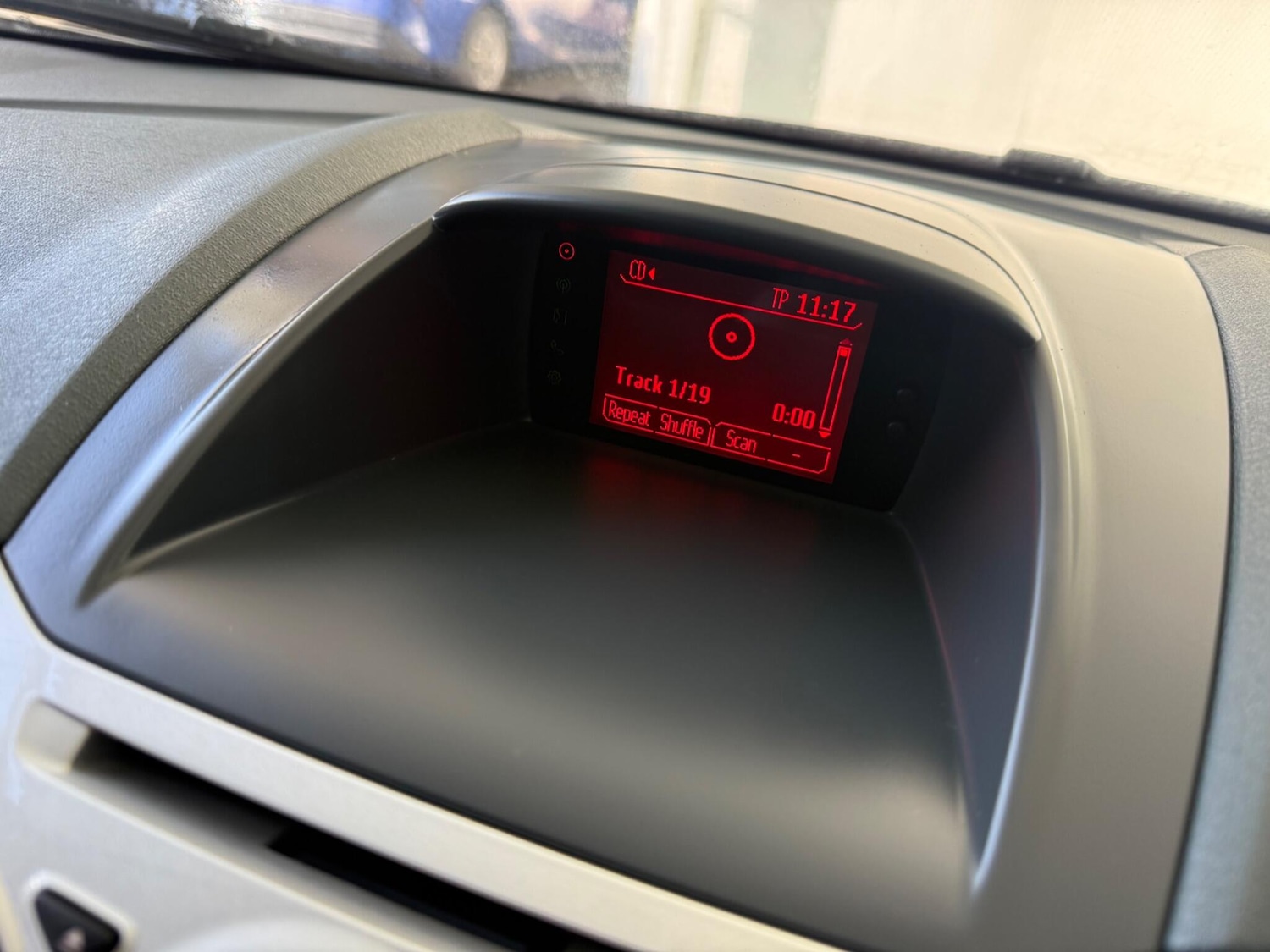 Used Ford Fiesta 2011 for sale - 76926460: Photo 43