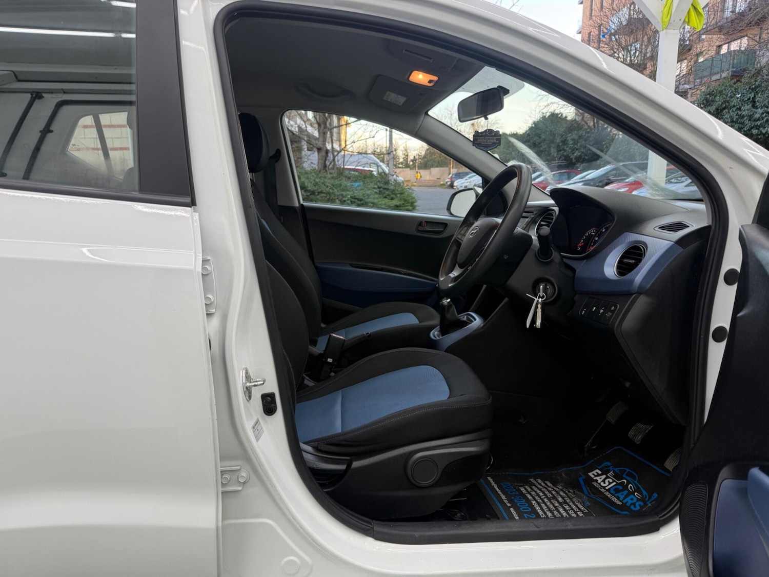 Used Hyundai i10 2015 for sale - 77705300: Photo 14