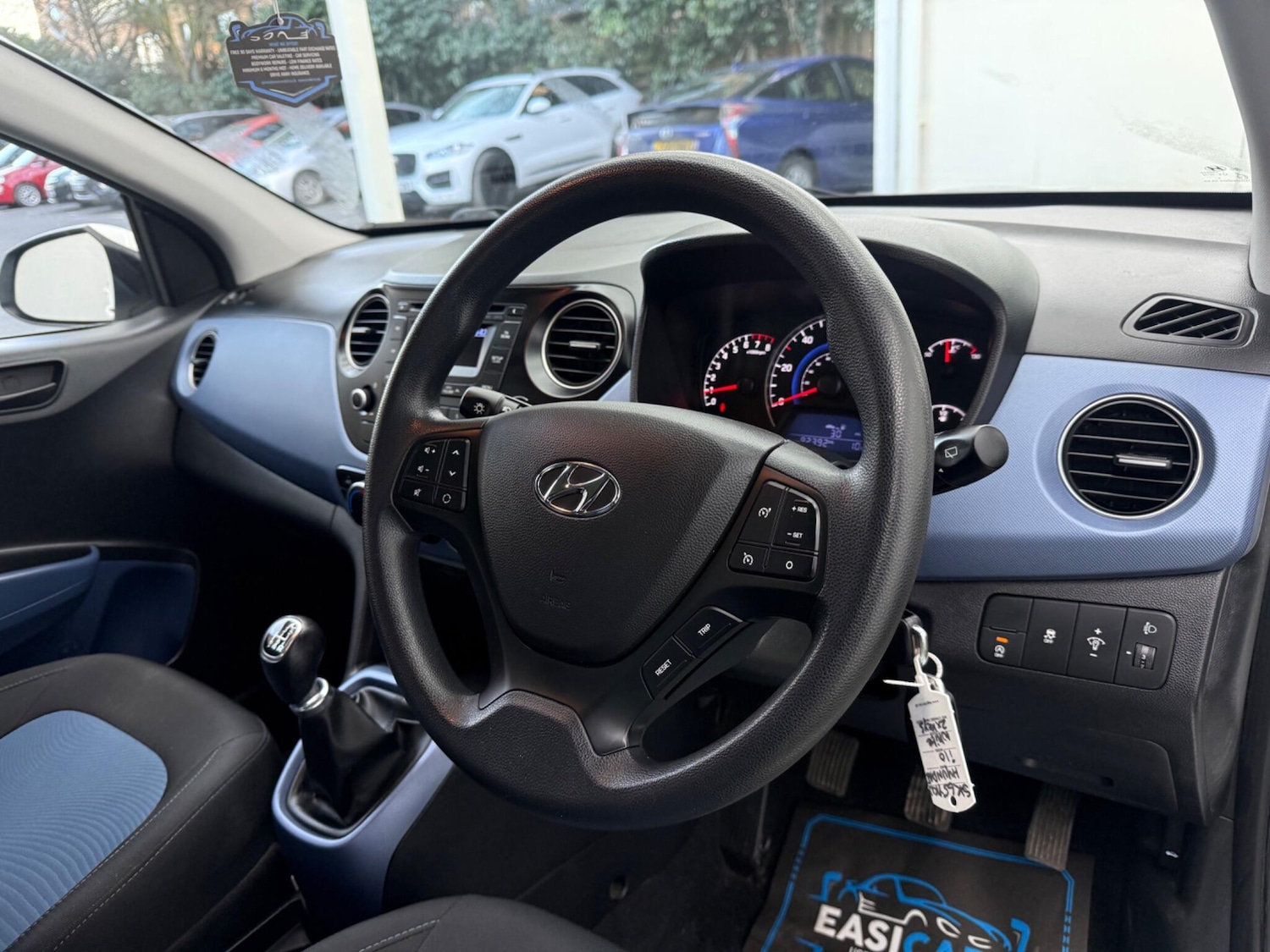 Used Hyundai i10 2015 for sale - 77705300: Photo 15