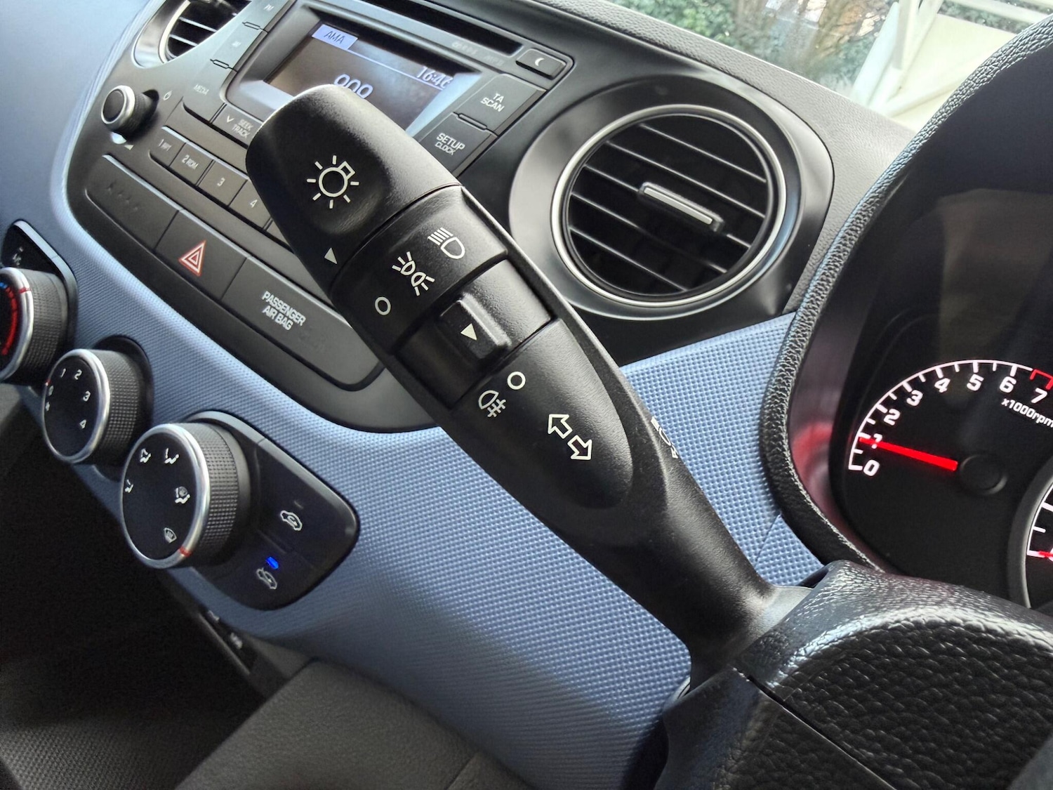 Used Hyundai i10 2015 for sale - 77705300: Photo 37