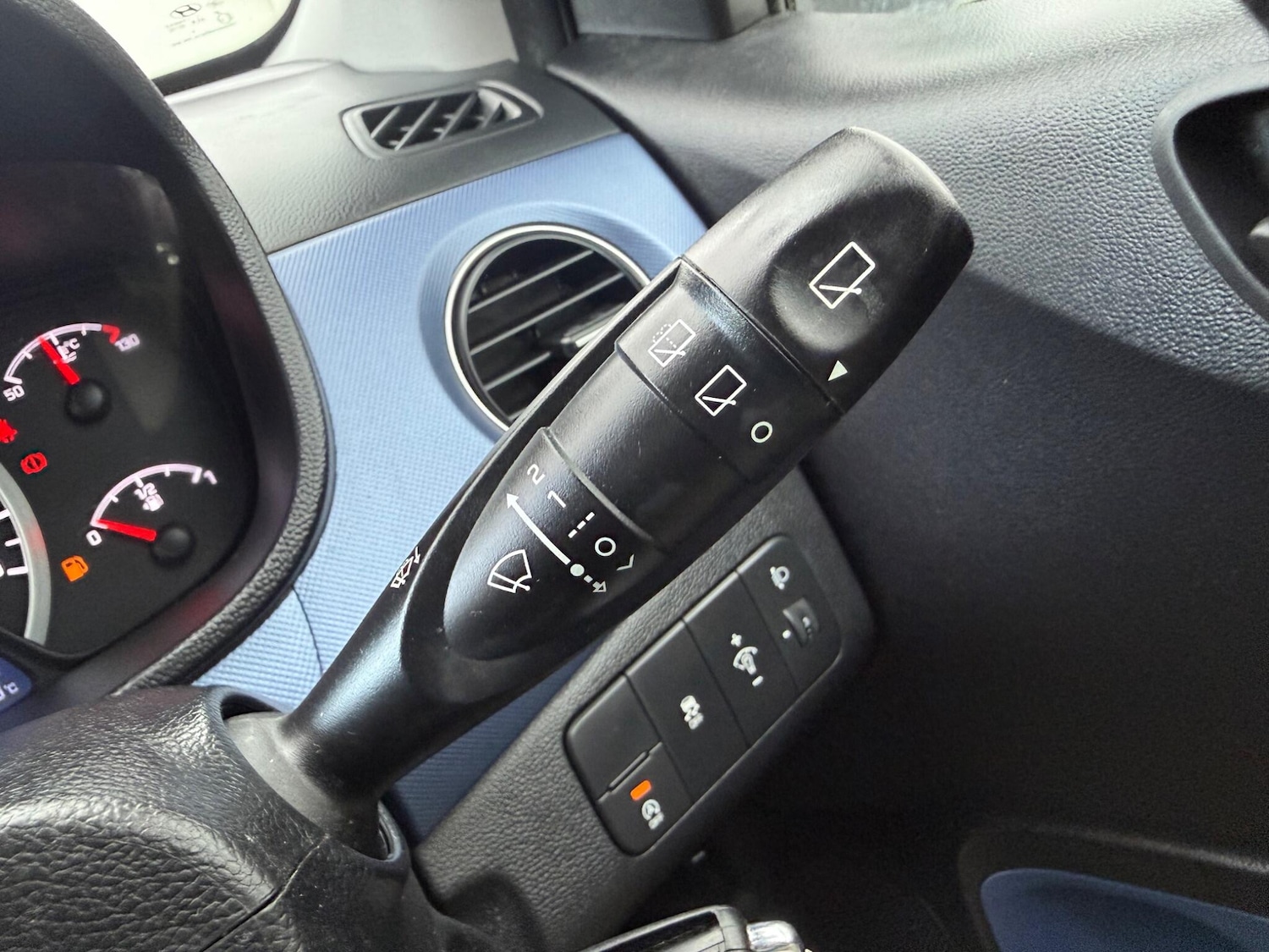 Used Hyundai i10 2015 for sale - 77705300: Photo 38