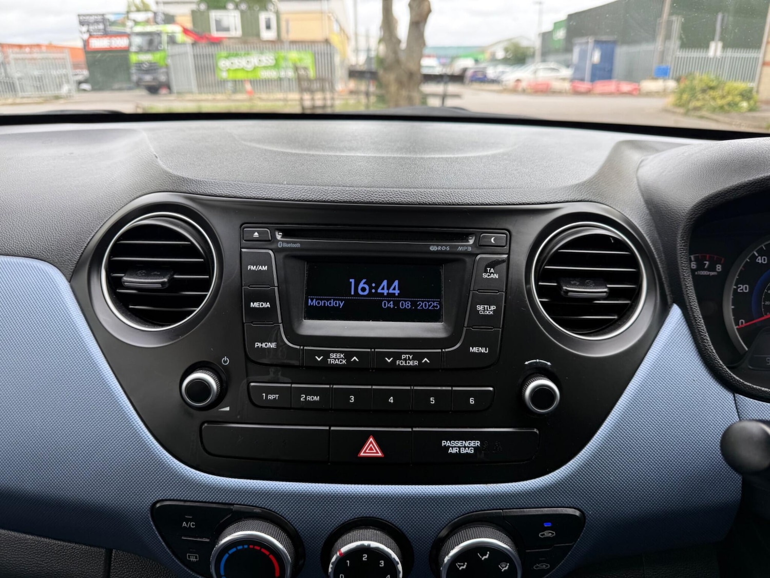 Vehicle 29
