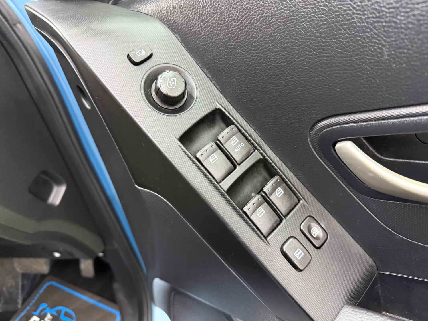 Used Ssangyong Korando 2012 for sale - 77611984: Photo 41