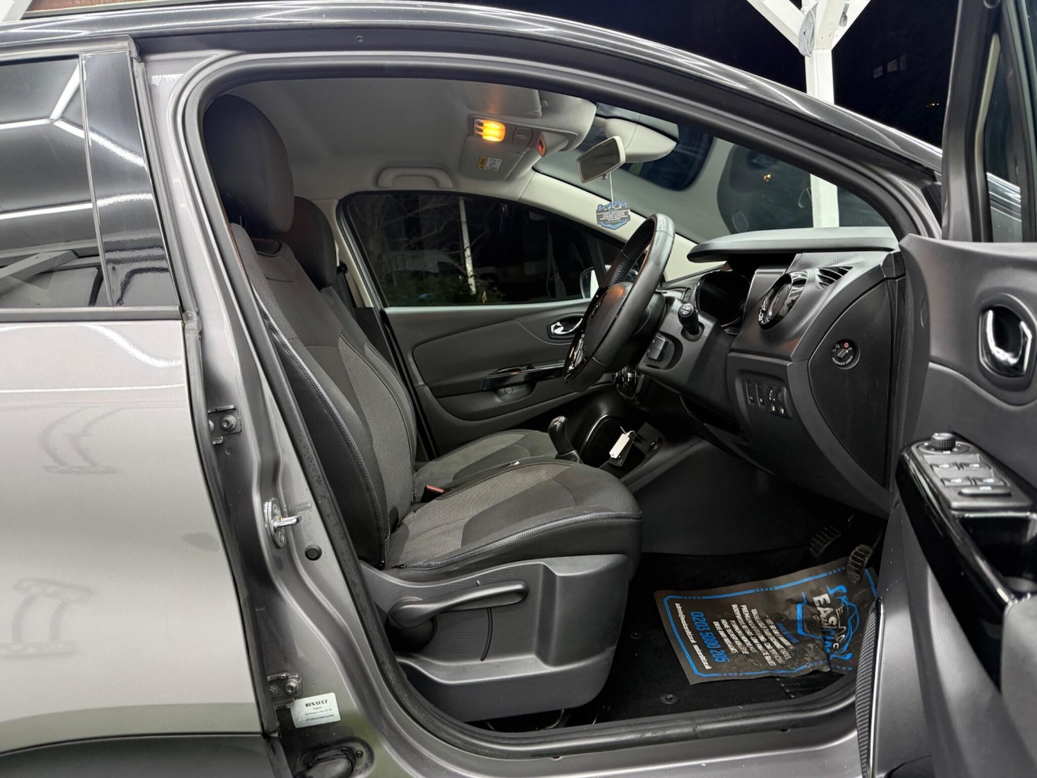 Used Renault Captur for sale - 77305087: Photo 14