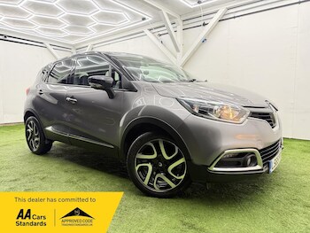 Used Renault Captur 2015 for sale - 77305087: Photo
