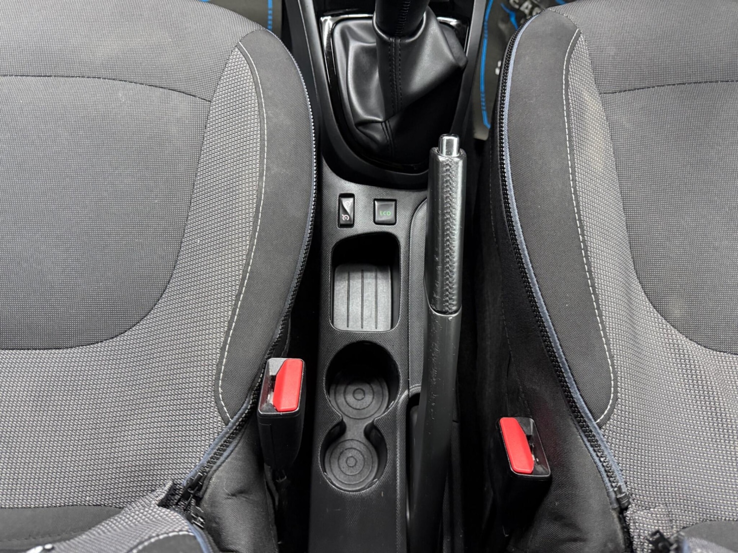 Used Renault Captur for sale - 77305087: Photo 31