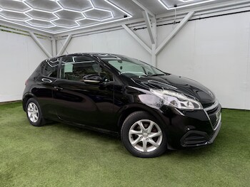 Used Peugeot 208 2016 for sale - 78491938: Photo