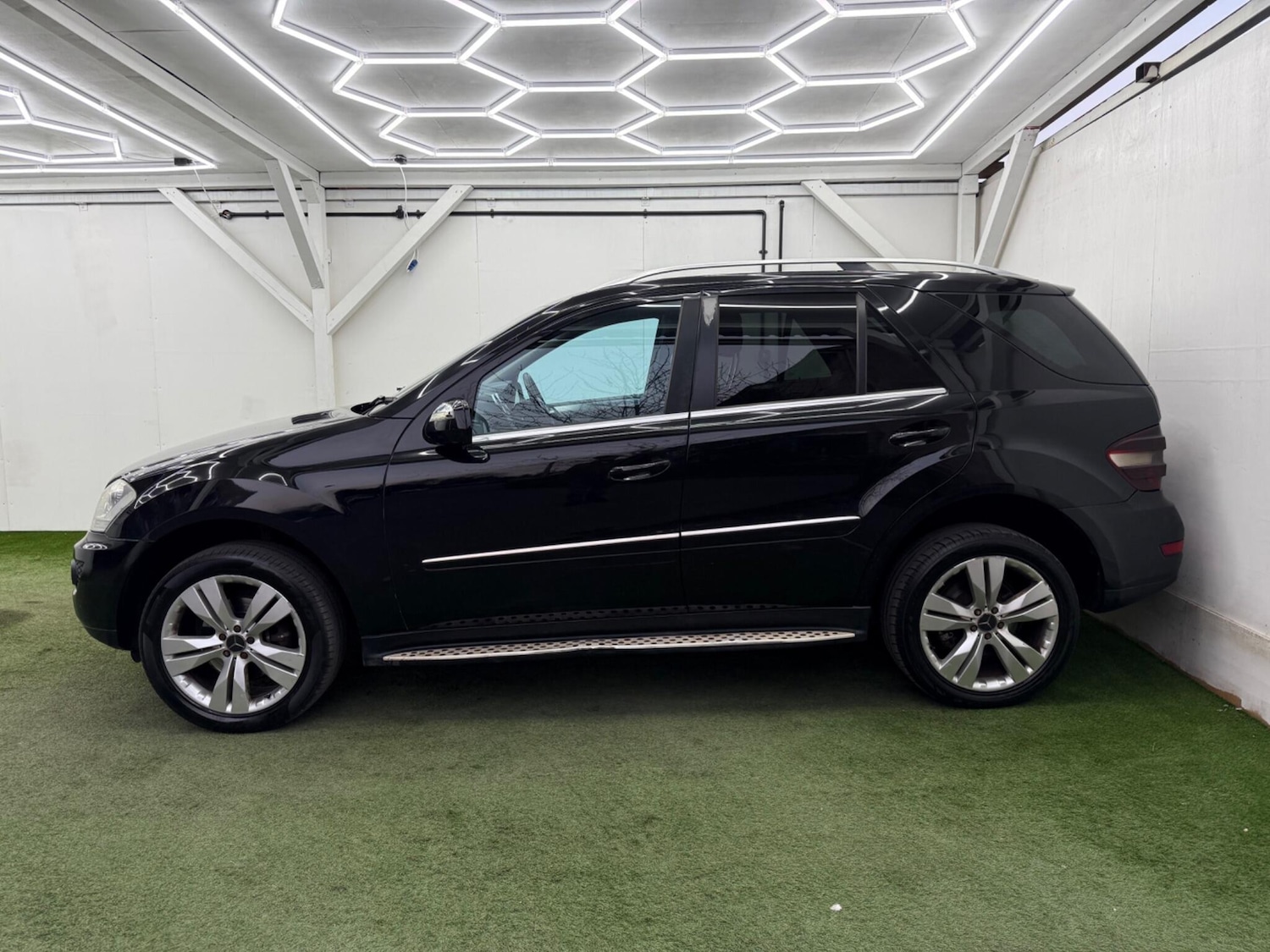 Used Mercedes-Benz M Class 2008 for sale - 78086237: Photo 10