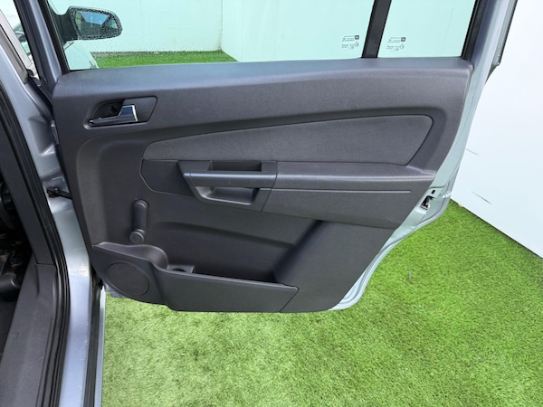 Used Vauxhall Zafira 2008 for sale - 76260143: Photo 21