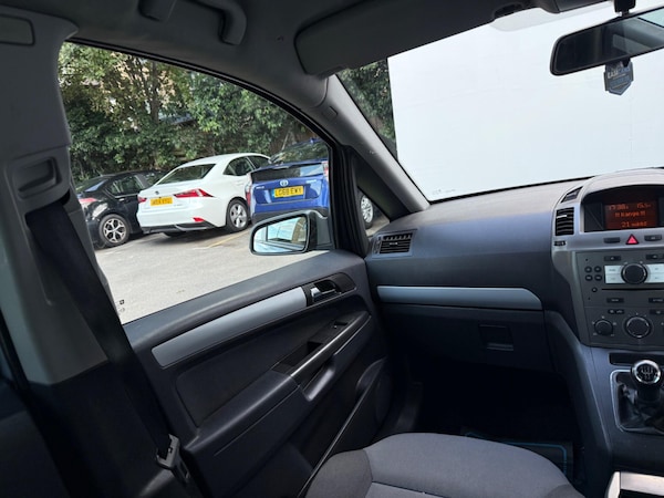 Used Vauxhall Zafira 2008 for sale - 76260143: Photo 38