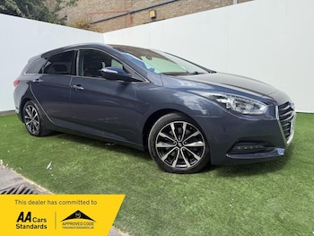 2017 (17) - 1.7 CRDi Blue Drive SE Nav Tourer DCT Euro 6 (s/s) 5dr