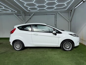 Used Ford Fiesta 2011 for sale - 77882939: Photo