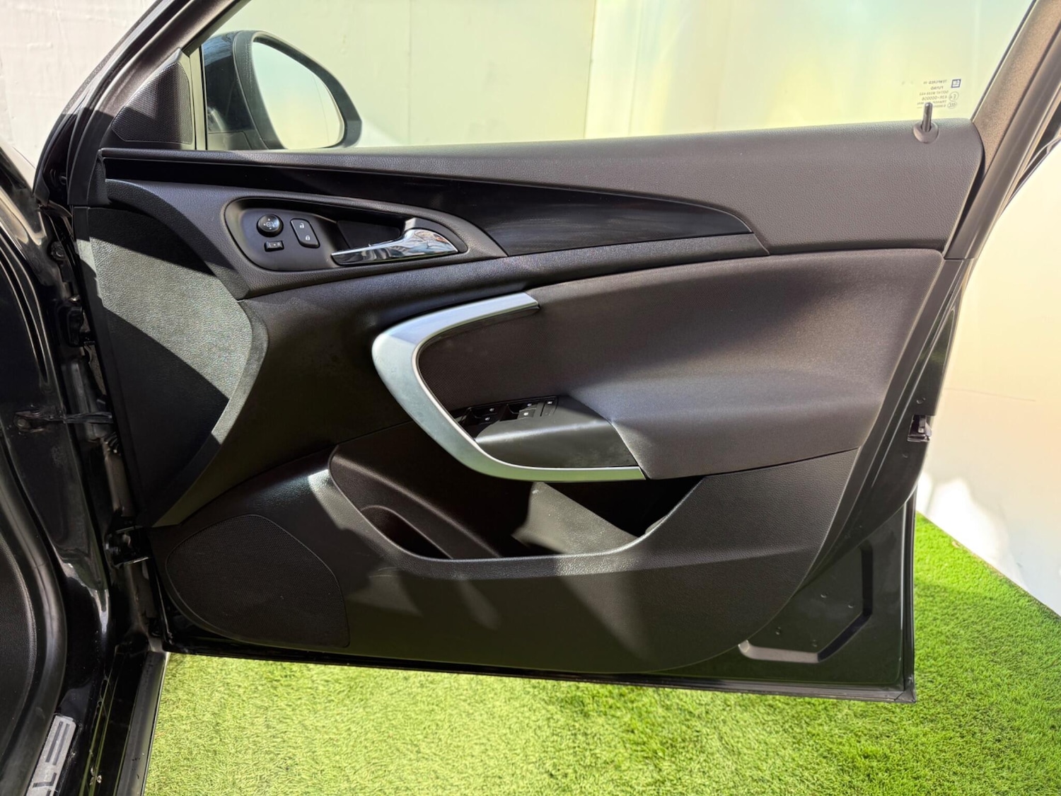 Used Vauxhall Insignia 2015 for sale - 76370107: Photo 17