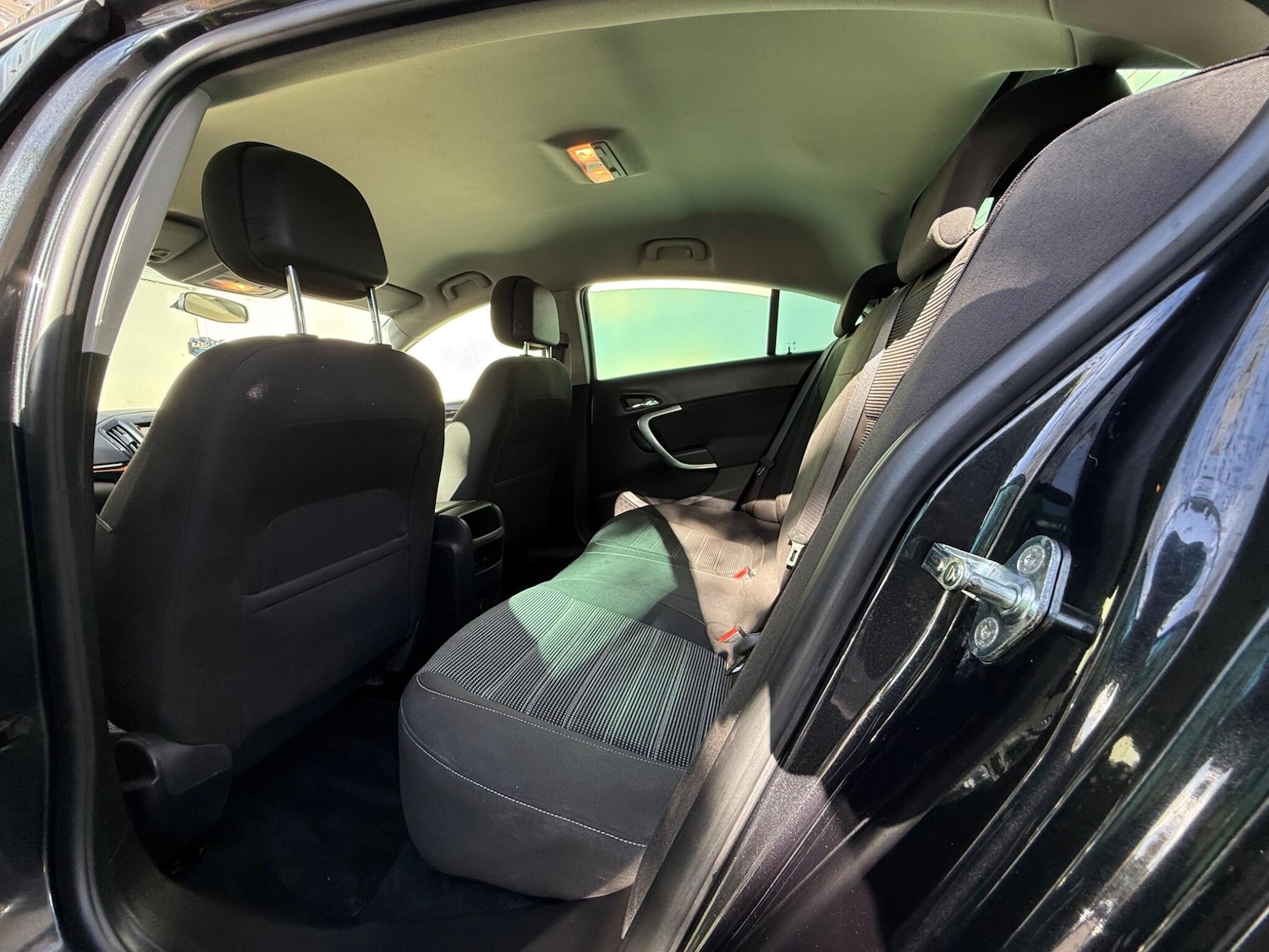 Used Vauxhall Insignia 2015 for sale - 76370107: Photo 23