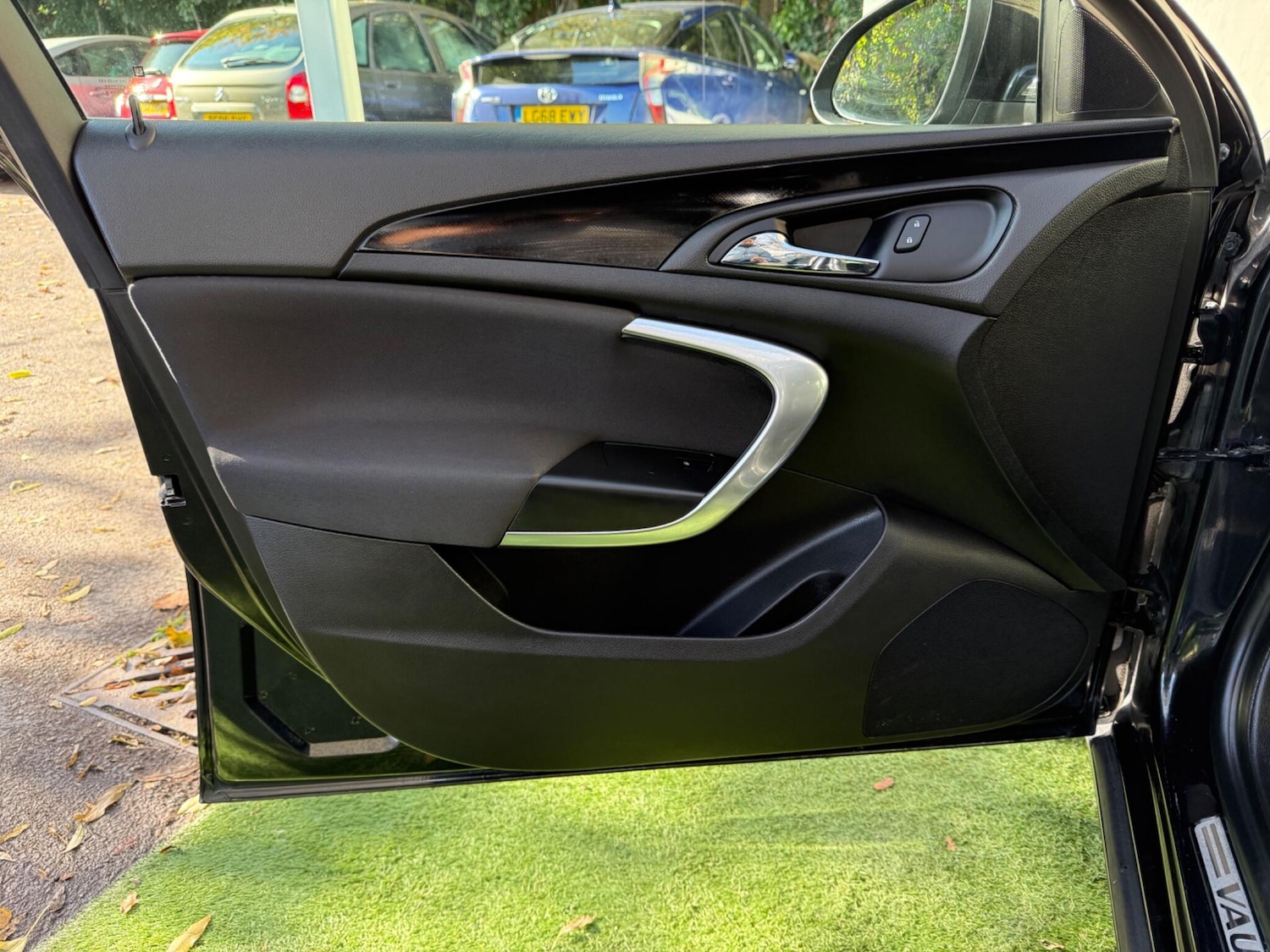 Used Vauxhall Insignia 2015 for sale - 76370107: Photo 27