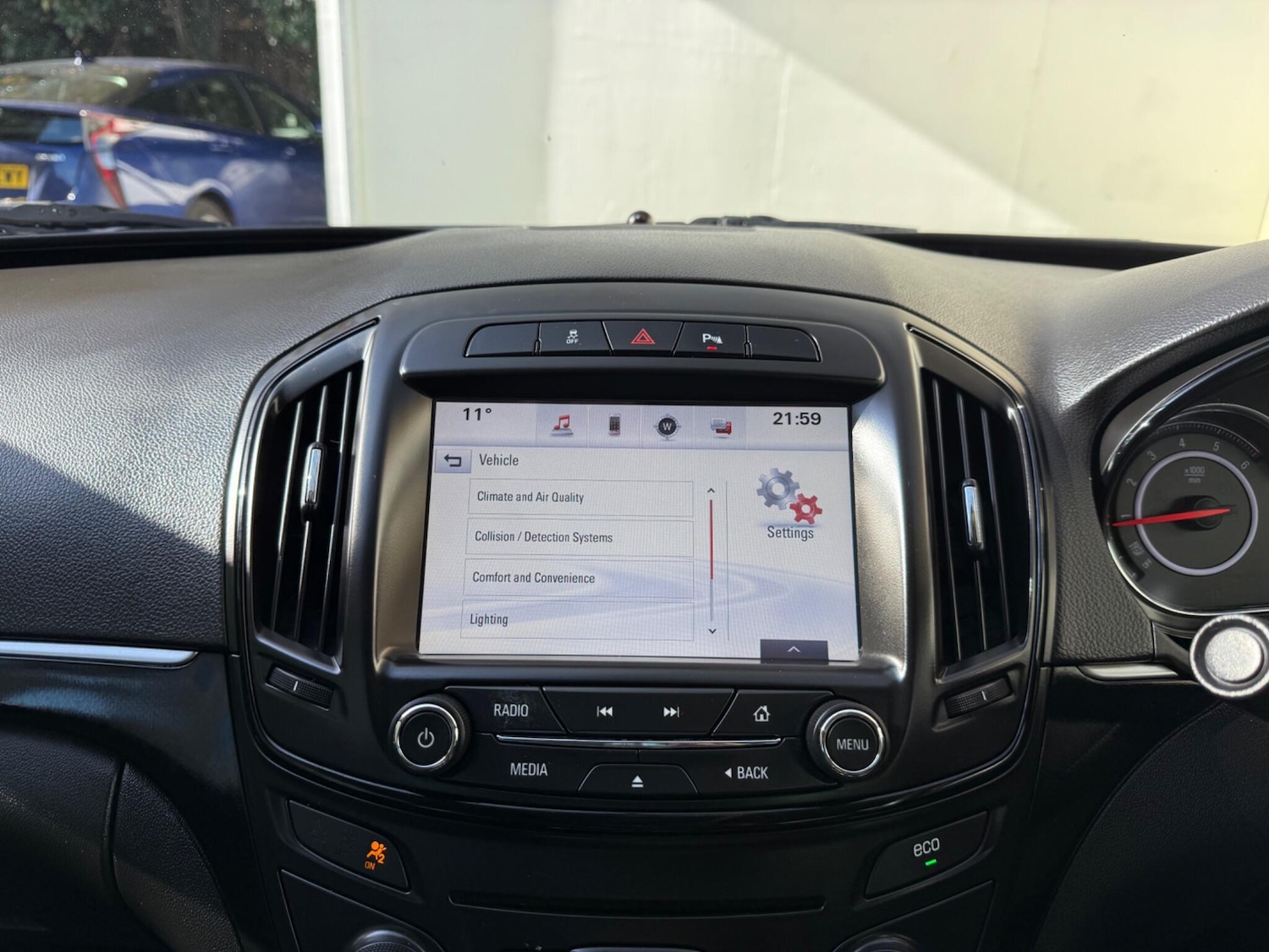 Used Vauxhall Insignia 2015 for sale - 76370107: Photo 29