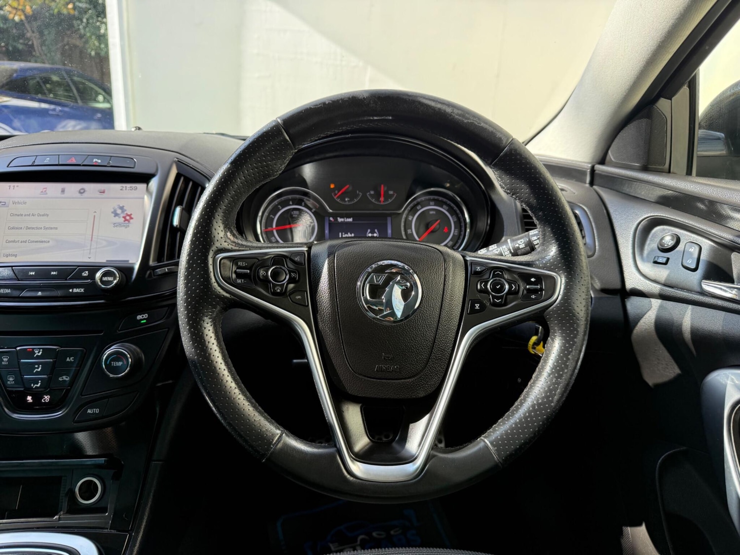 Used Vauxhall Insignia 2015 for sale - 76370107: Photo 32