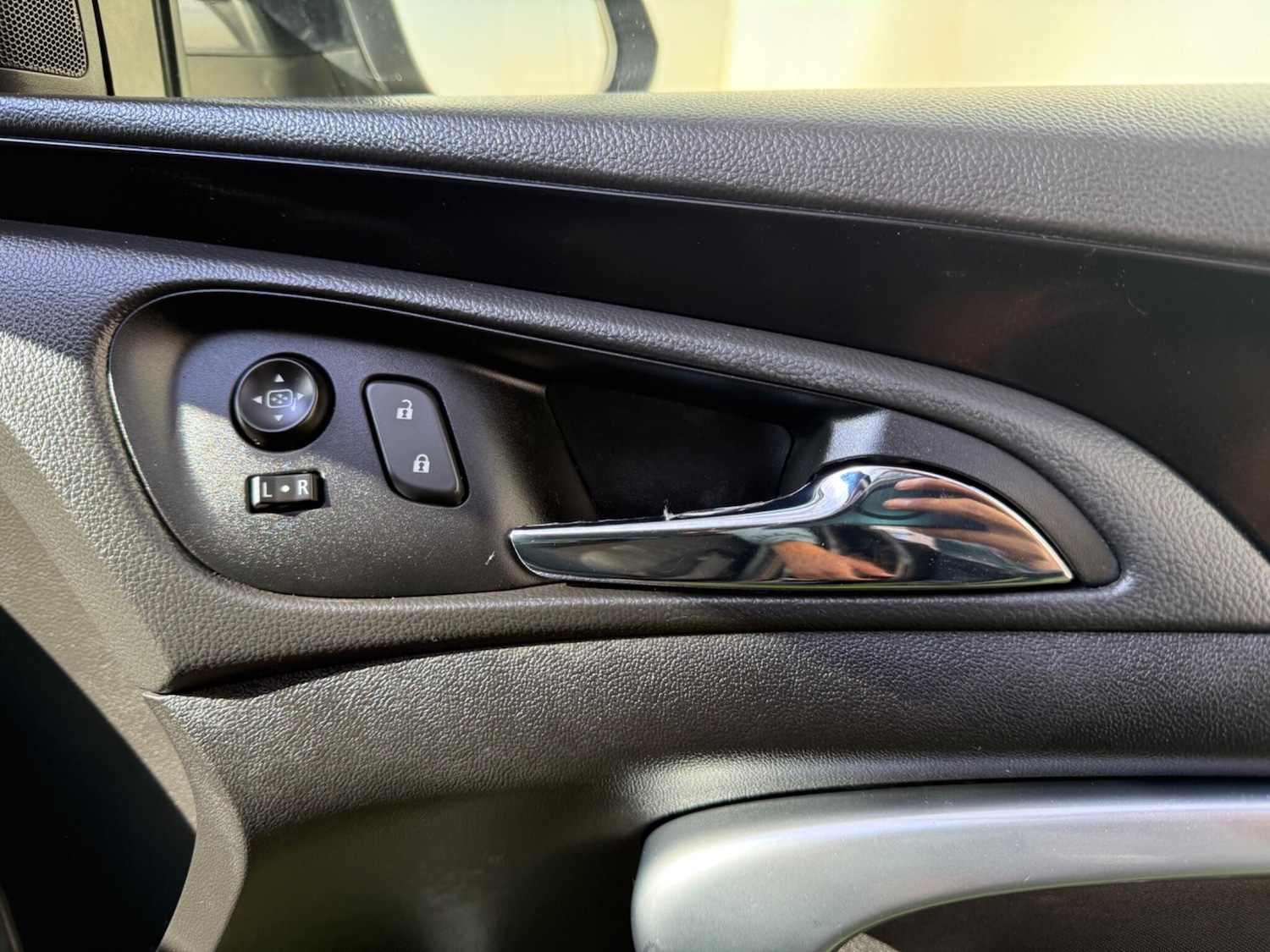 Used Vauxhall Insignia 2015 for sale - 76370107: Photo 41