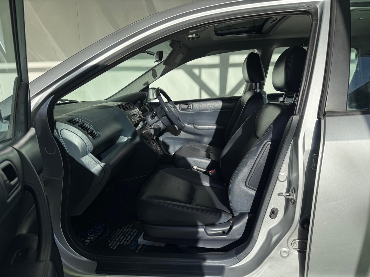 Used Honda Civic 2002 for sale - 77015261: Photo 26