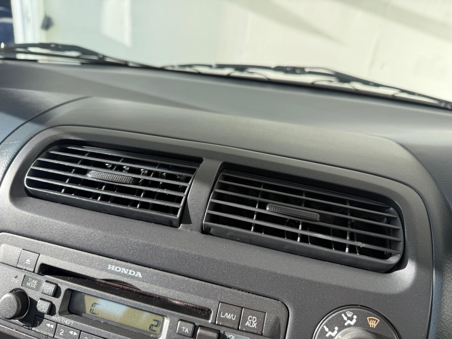 Used Honda Civic 2002 for sale - 77015261: Photo 42