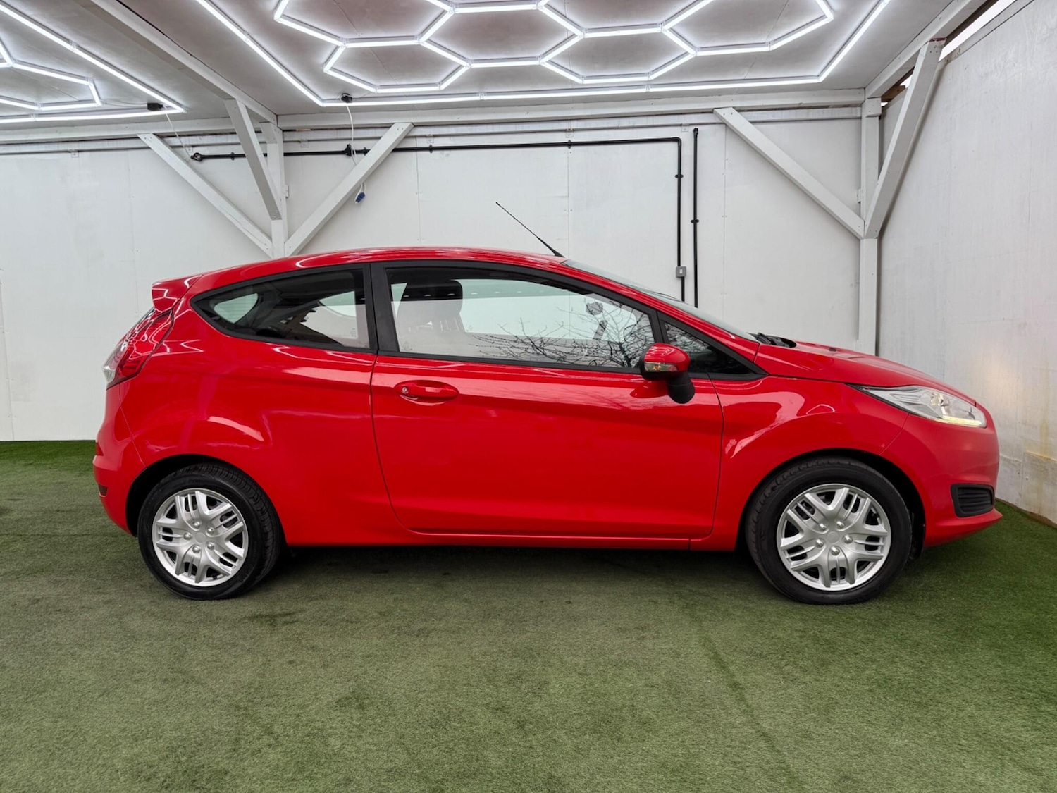 Used Ford Fiesta 2016 for sale - 77993873: Photo 5