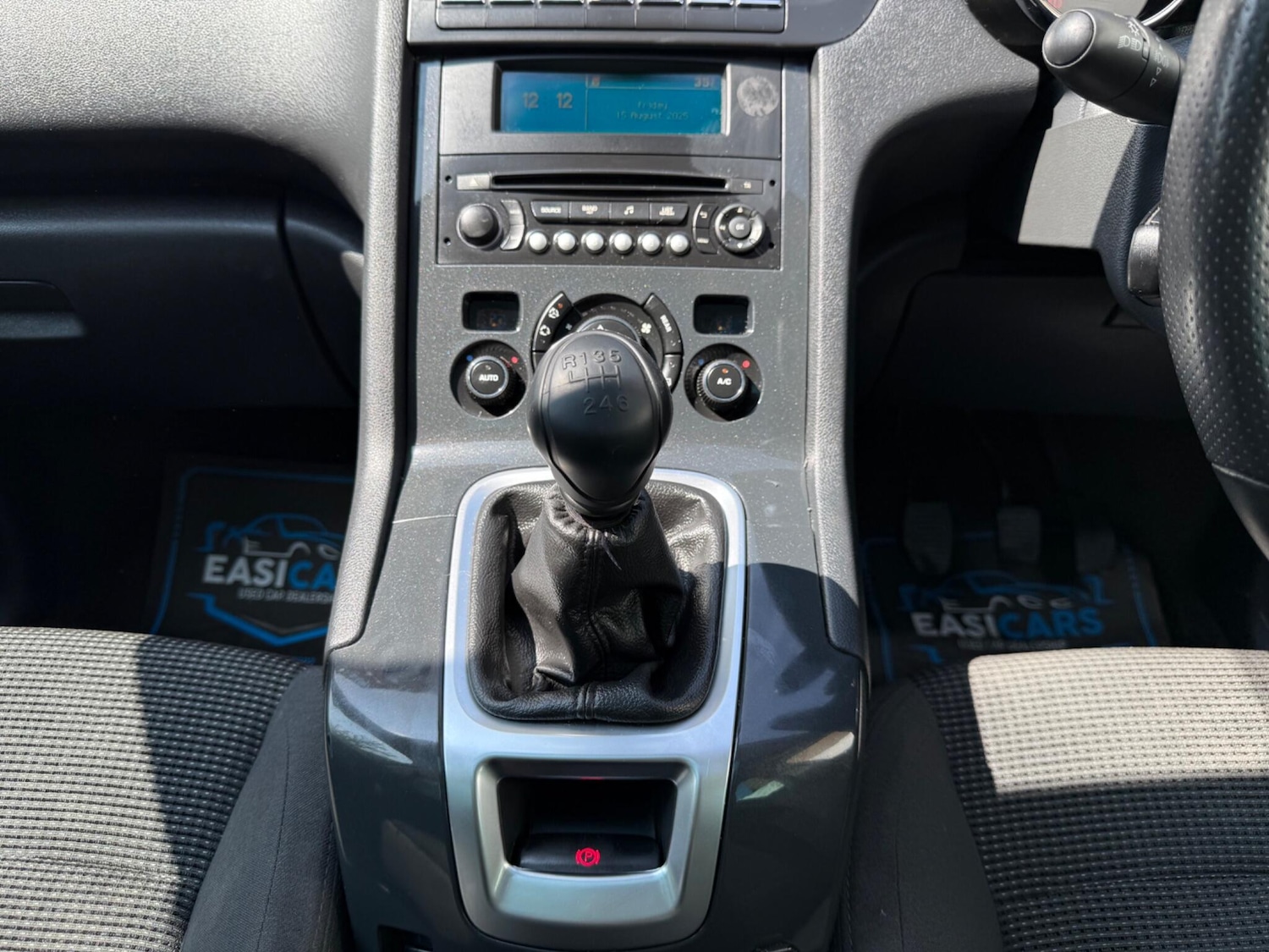 Vehicle 33