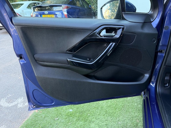 Used Peugeot 208 2013 for sale - 76294603: Photo 27