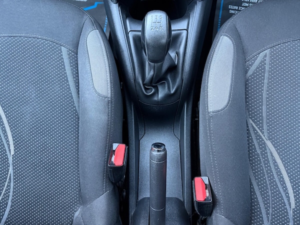 Used Peugeot 208 2013 for sale - 76294603: Photo 31