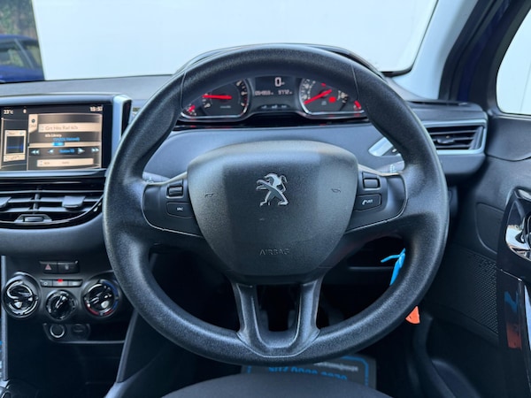 Used Peugeot 208 2013 for sale - 76294603: Photo 32