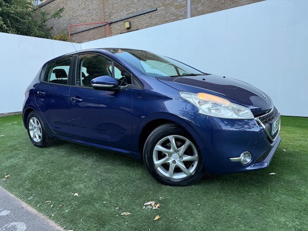 Used Peugeot 208 2013 for sale - 76294603: Photo 4