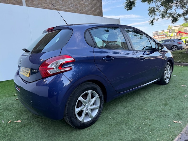Used Peugeot 208 2013 for sale - 76294603: Photo 6