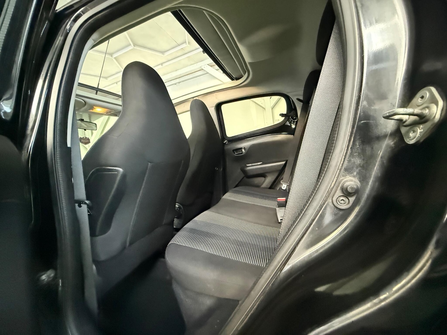 Used Peugeot 108 2015 for sale - 77074161: Photo 24