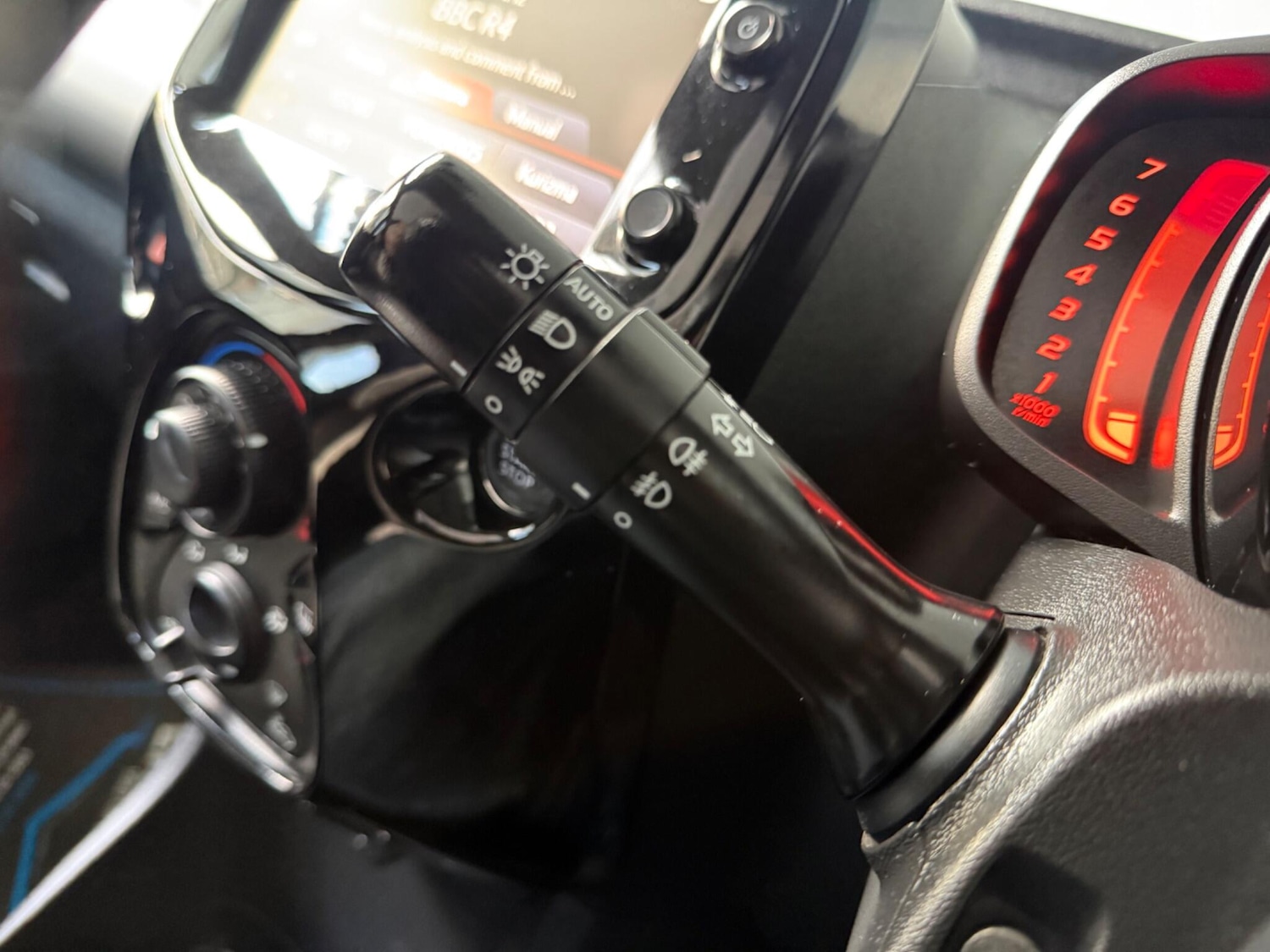 Used Peugeot 108 2015 for sale - 77074161: Photo 37