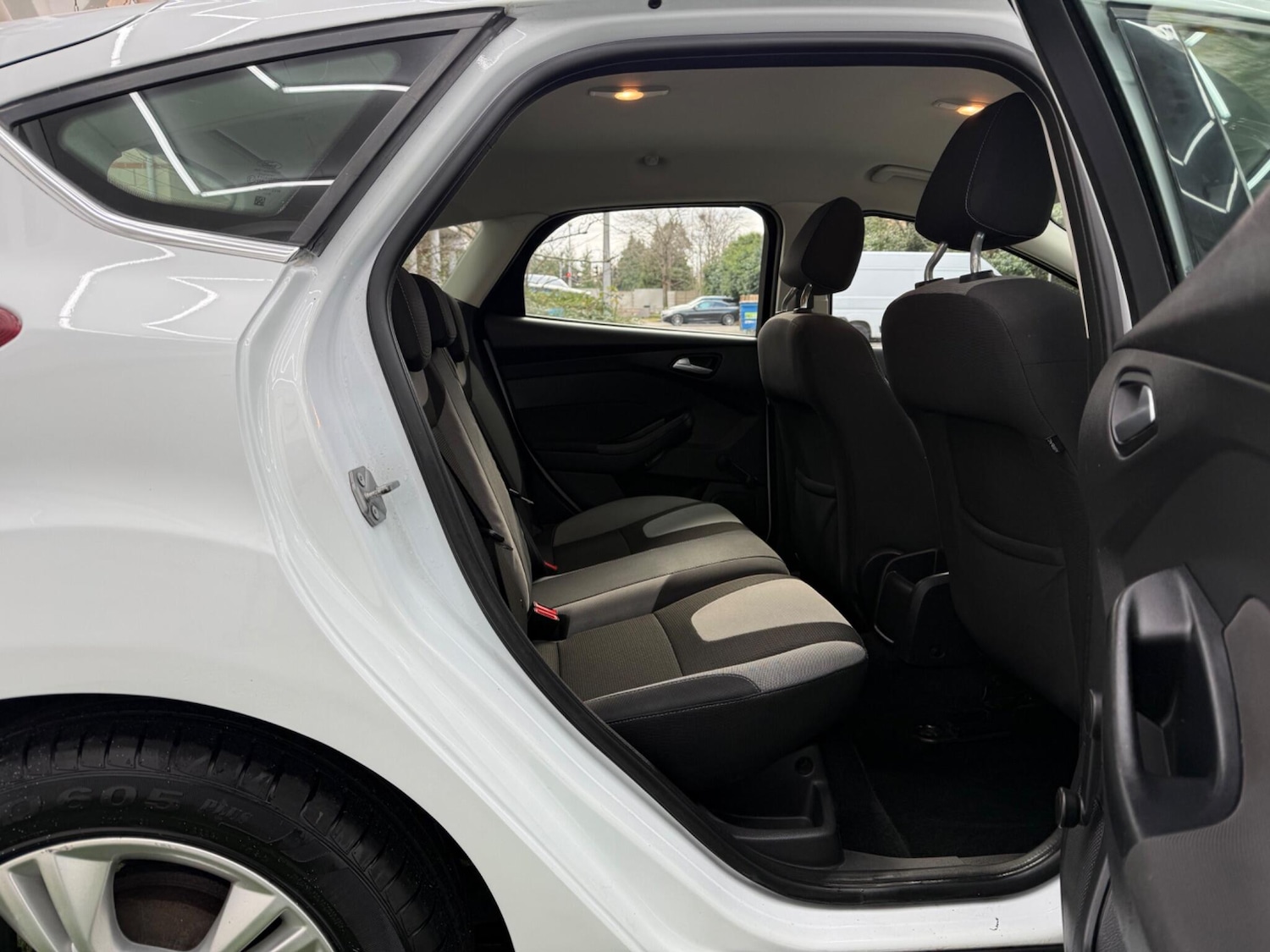 Used Ford Focus 2012 for sale - 77163026: Photo 18