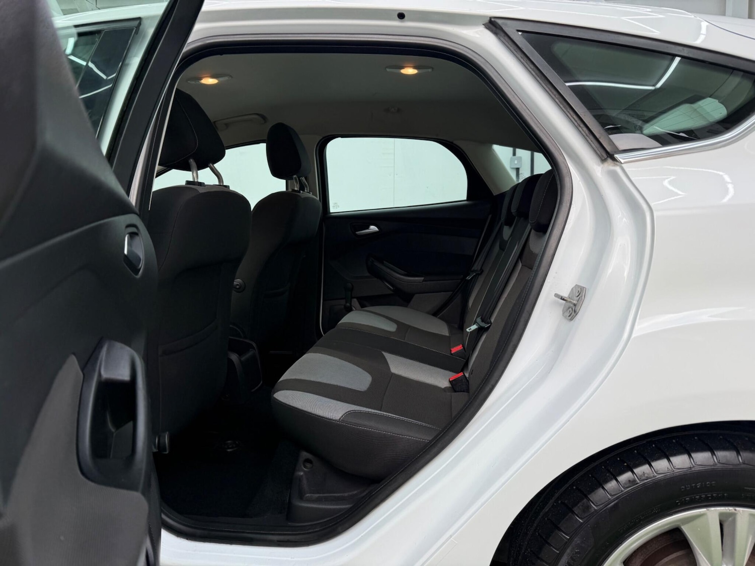 Used Ford Focus 2012 for sale - 77163026: Photo 22