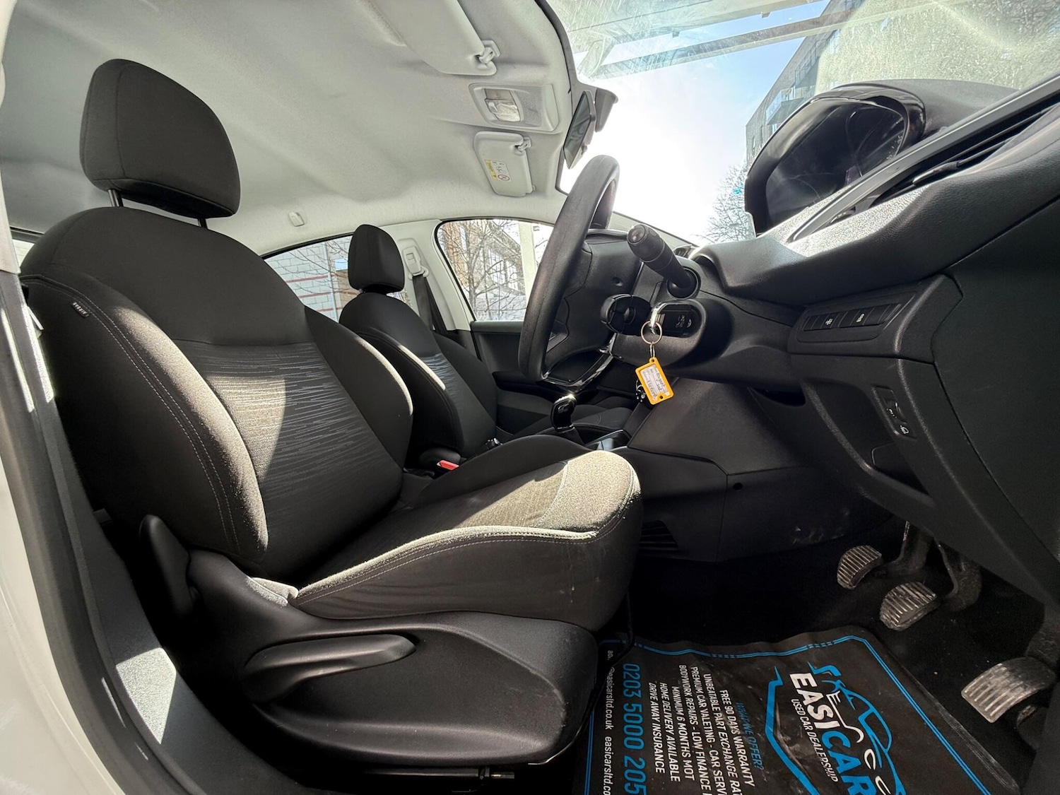 Used Peugeot 208 2014 for sale - 77131669: Photo 16