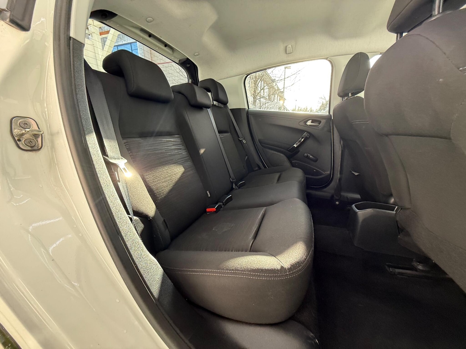 Used Peugeot 208 2014 for sale - 77131669: Photo 20