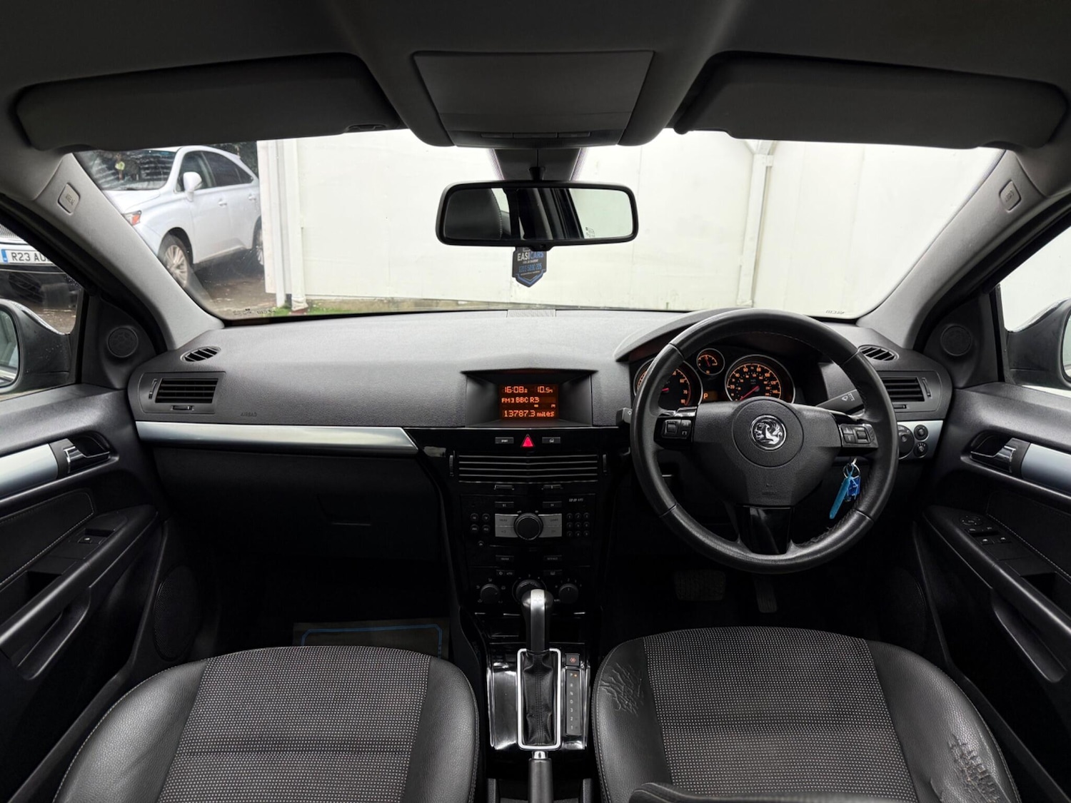 Used Vauxhall Astra 2009 for sale - 77468083: Photo 26