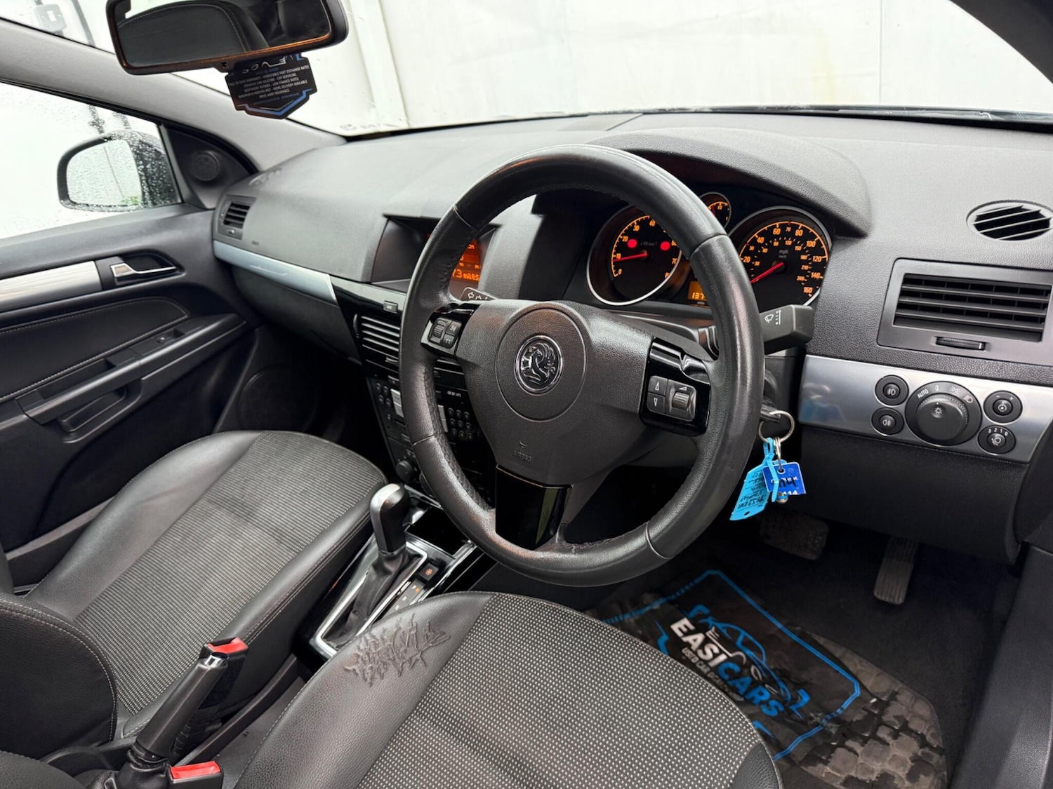 Used Vauxhall Astra 2009 for sale - 77468083: Photo 3