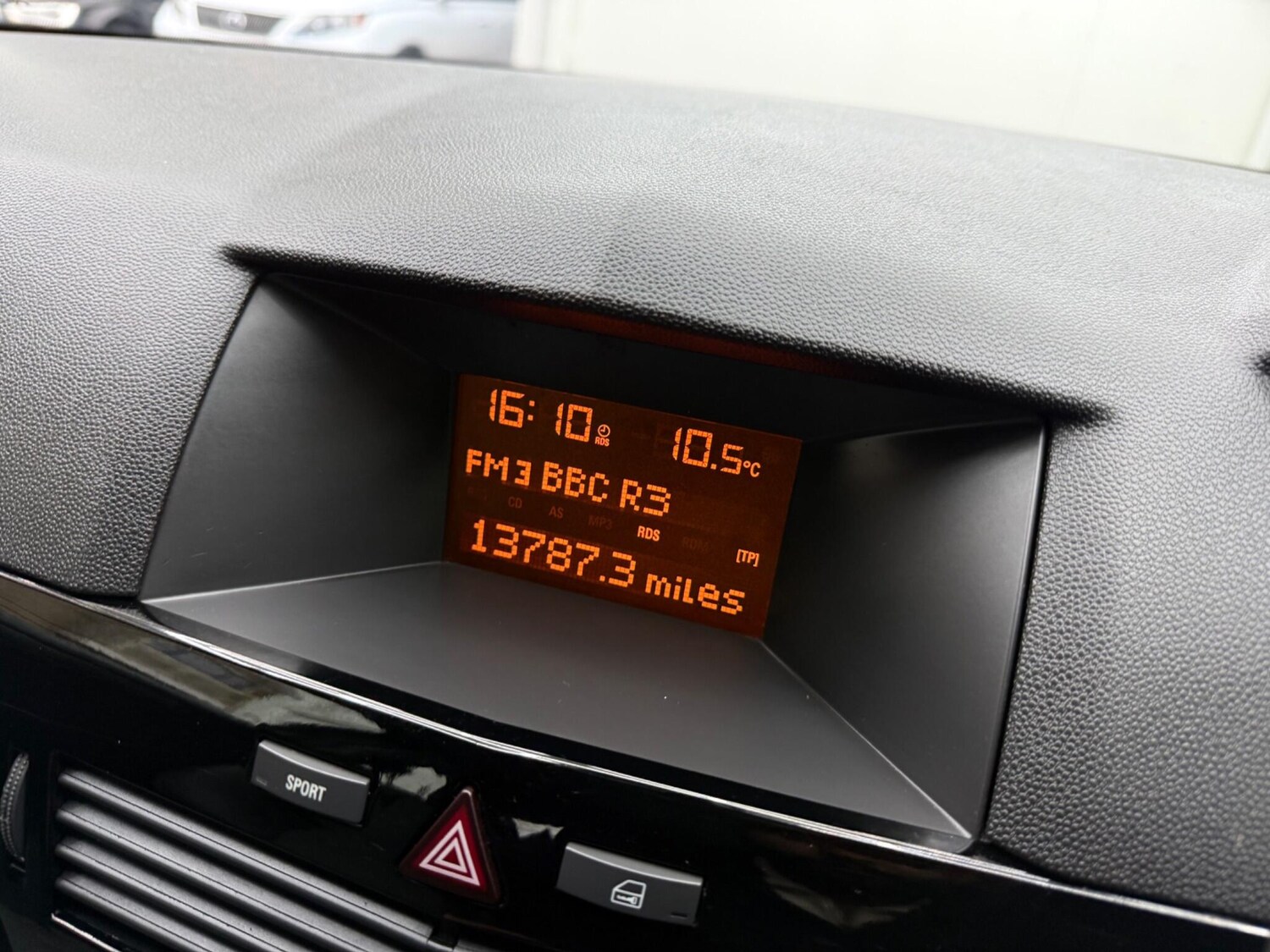 Used Vauxhall Astra 2009 for sale - 77468083: Photo 40