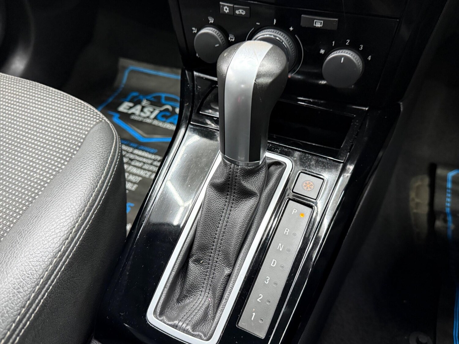 Used Vauxhall Astra 2009 for sale - 77468083: Photo 44