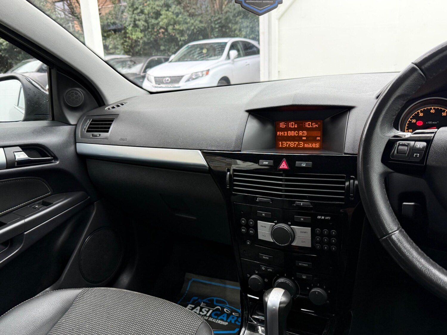 Used Vauxhall Astra 2009 for sale - 77468083: Photo 46