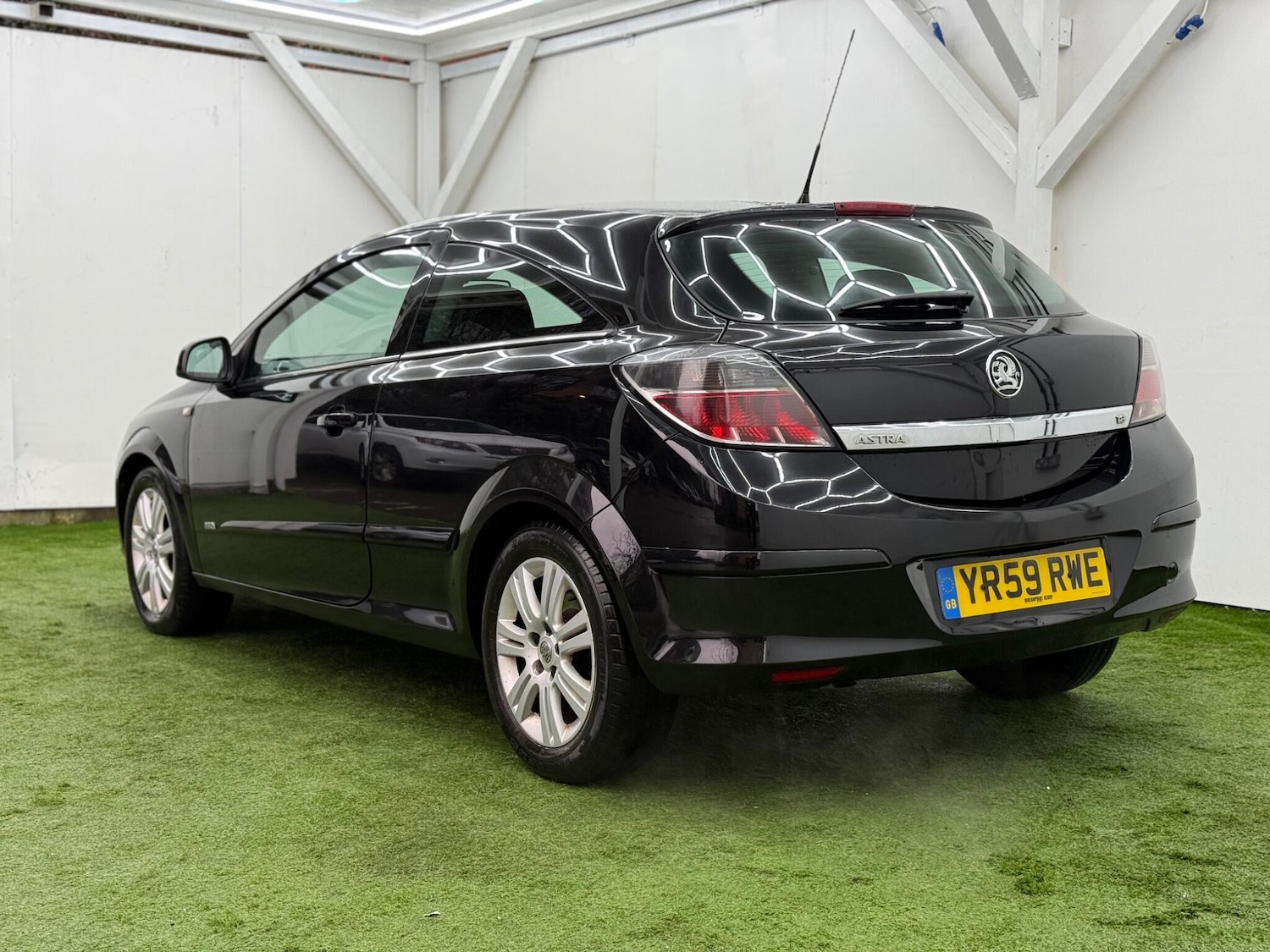 Used Vauxhall Astra 2009 for sale - 77468083: Photo 9