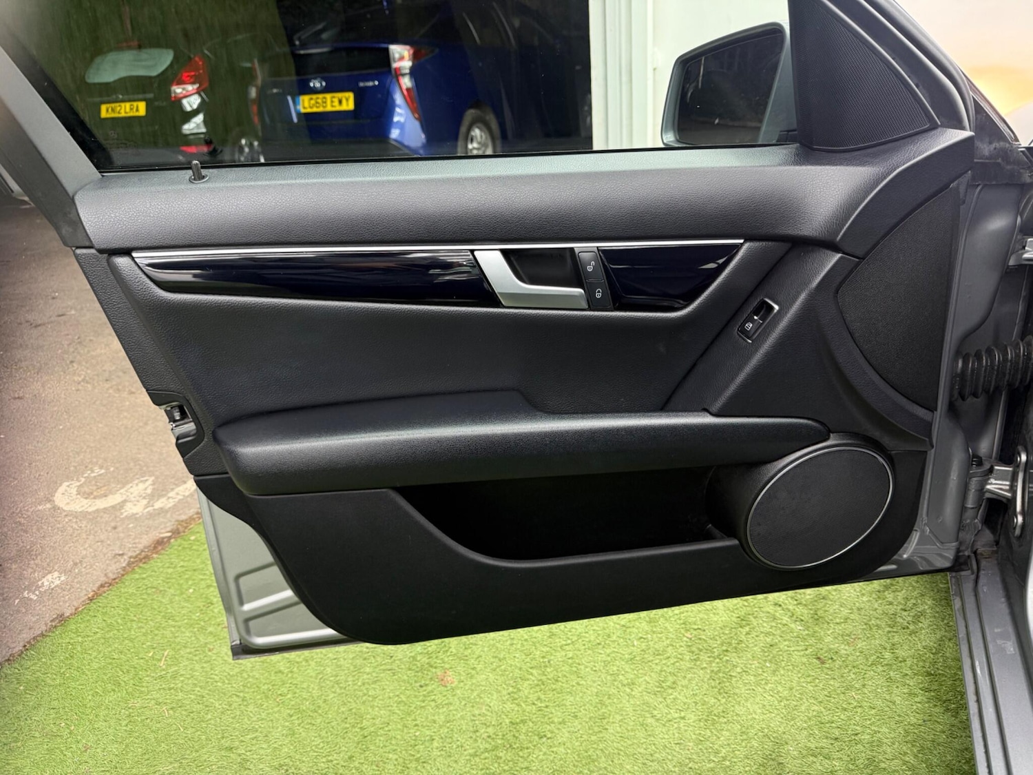 Used Mercedes-Benz C Class 2013 for sale - 77097788: Photo 27