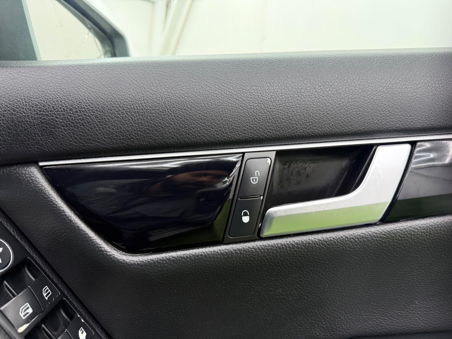 Used Mercedes-Benz C Class 2013 for sale - 77097788: Photo 35