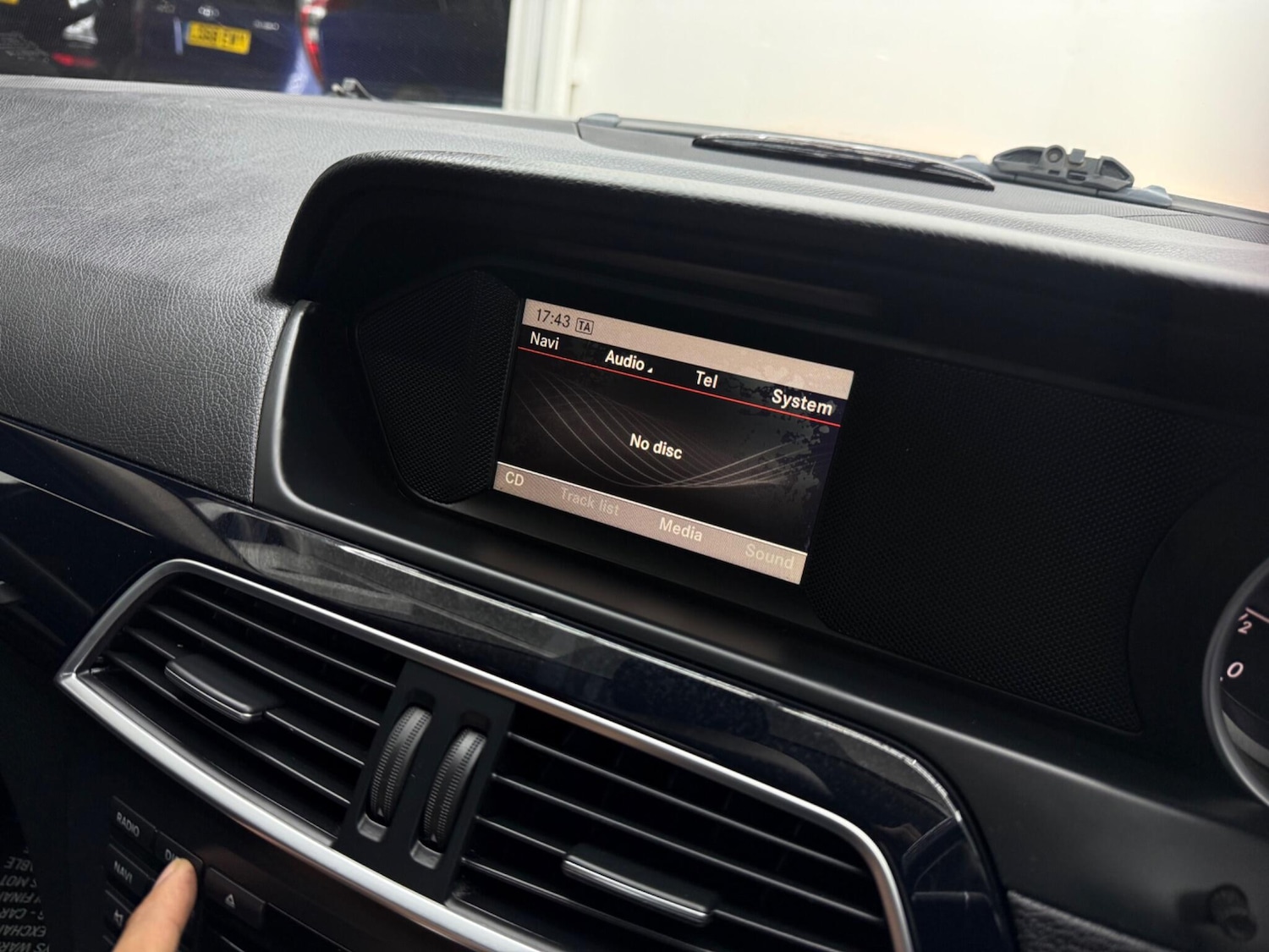 Used Mercedes-Benz C Class 2013 for sale - 77097788: Photo 41