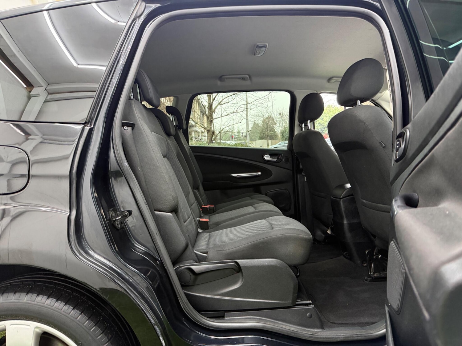 Used Ford S-Max 2009 for sale - 77345378: Photo 18