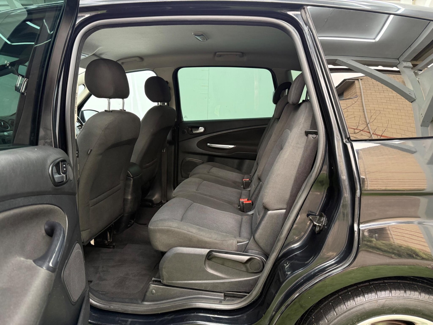 Used Ford S-Max 2009 for sale - 77345378: Photo 24