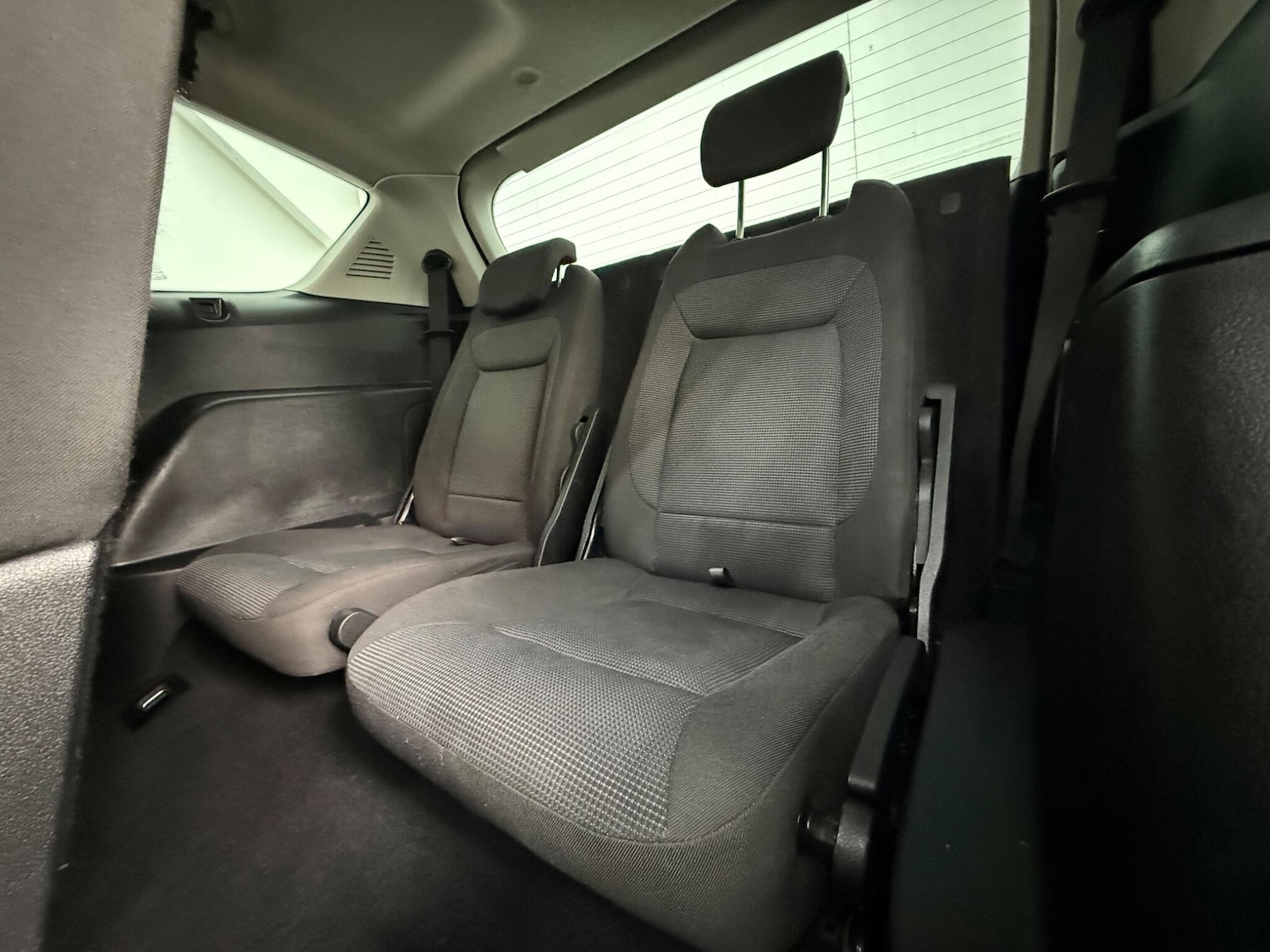 Used Ford S-Max 2009 for sale - 77345378: Photo 28